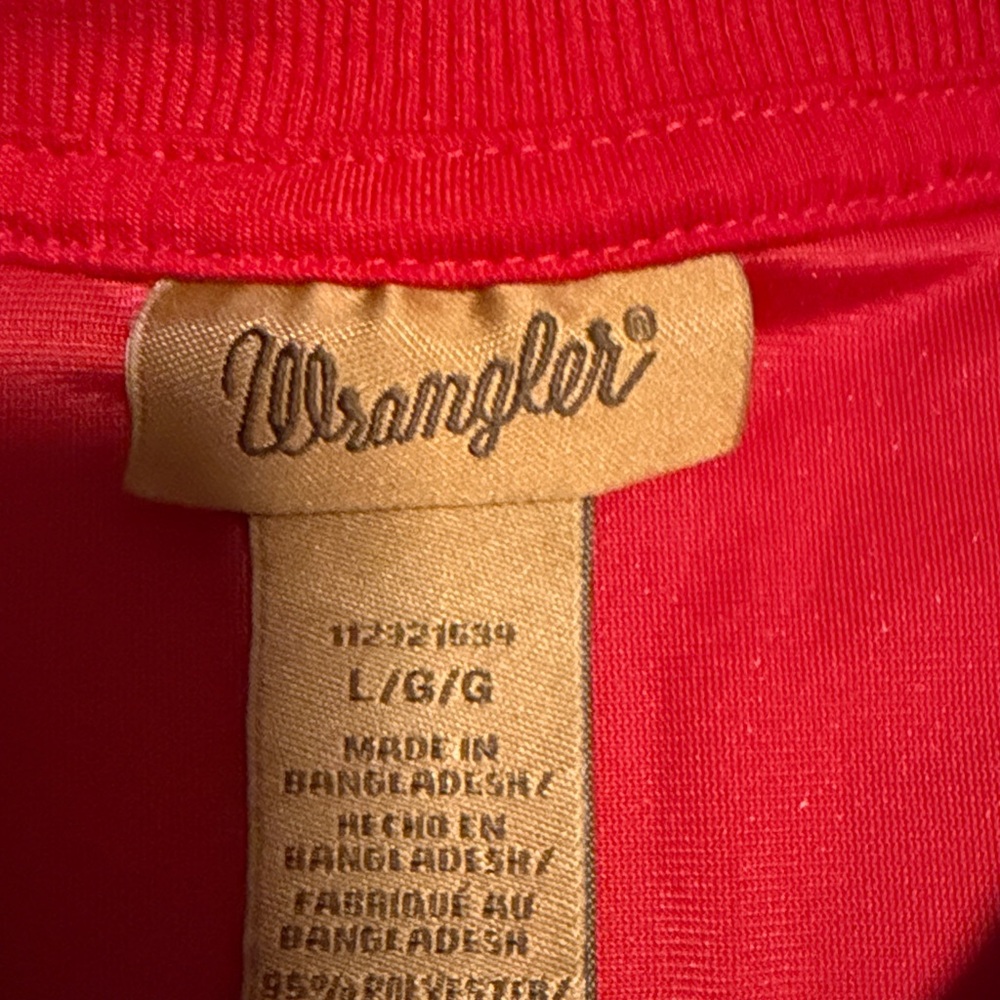 Girl’s Wrangler Red Pullover Shirt - Picture 2 of 6
